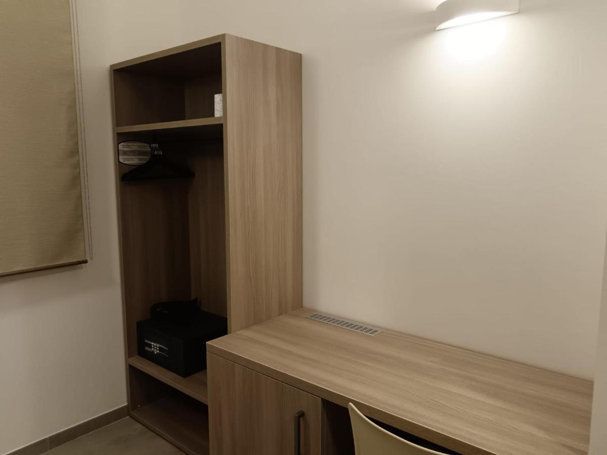 Bertiera Rooms Болоня Екстериор снимка