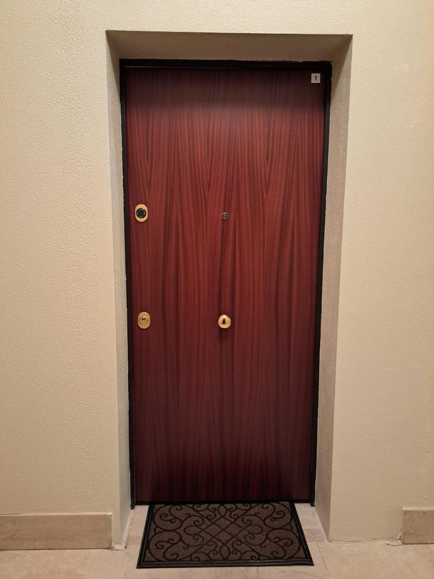 Bertiera Rooms Болоня Екстериор снимка